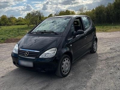Usado Mercedes A140 80 HP (58 kW) 2000 Preto Citadino