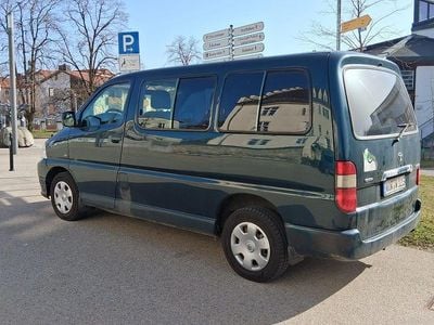 Gebraucht Toyota HiAce 117 PS (86 kW) 2010 Grün Limousine