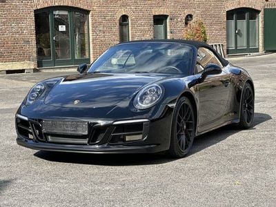 Porsche 911 Carrera 4 GTS