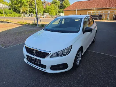 Gebraucht Peugeot 308 Access 102 PS (75 kW) 2019 Lack weiss banquise Kleinwagen