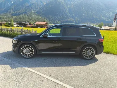 Gebraucht Mercedes GLB35 AMG 306 PS (225 kW) 2023 Schwarz SUV