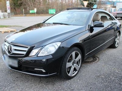 Gebraucht Mercedes E500 Avantgarde 388 PS (285 kW) 2010 Schwarz Coupé