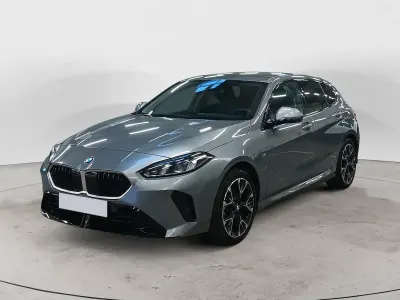 Gebraucht BMW 120 M Sport 163 PS (119 kW) 2024 Skyscrapergrau Limousine