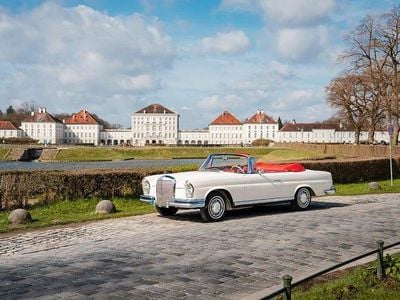 Gebraucht Mercedes 220 120 PS (88 kW) 1964 Weiß Cabrio