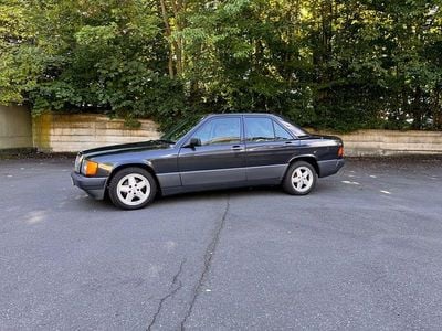 Gebraucht Mercedes 190 122 PS (89 kW) 1989 Schwarz Limousine