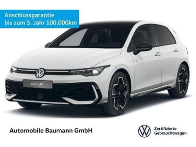 Neu VW Golf VIII R-line 150 PS (110 kW) 2025 Pure white Limousine