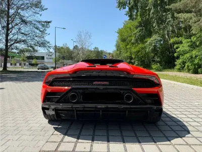 Usata Lamborghini Huracán 640 CV (470 kW) 2023 Arancione Cabrio