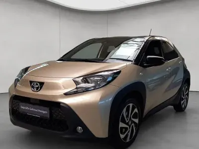 Brugt Toyota Aygo X Basis 72 HK (52 kW) 2023 Beige SUV