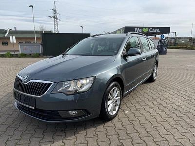 Gebraucht Skoda Superb Active 140 PS (102 kW) 2015 Grau Kombi
