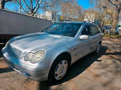 Gebraucht Mercedes C220 143 PS (105 kW) 2001 Silber Kombi