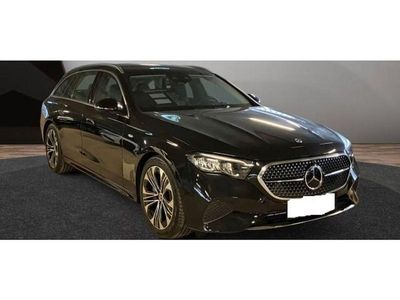 Gebraucht Mercedes E300 Avantgarde 313 PS (230 kW) 2025 Obsidianschwarzmetallic (metallic) Kombi