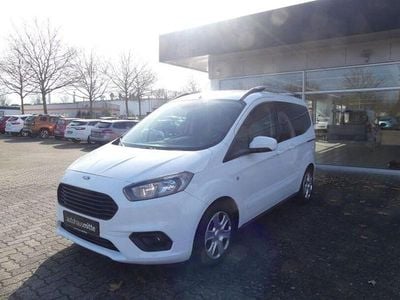 Gebraucht Ford Tourneo Courier Trend 101 PS (74 kW) 2018 Weiß Van / Kleinbus