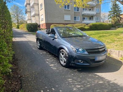 Usata Opel Astra Cabriolet 140 CV (102 kW) 2006 Cabrio
