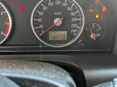 Gebraucht Ford Mondeo 125 PS (91 kW) 2003 Silber Kombi