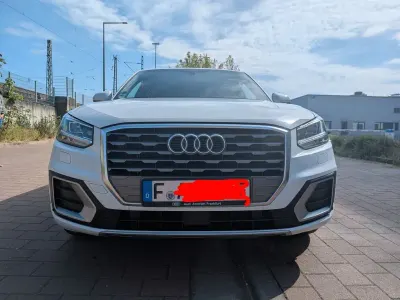 Używany Audi Q2 S-Line 150 KM (110 kW) 2020 Biały SUV