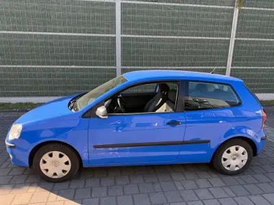 Second-hand VW Polo Trendline 69 CP (50 kW) 2008 Albastru Hatchback