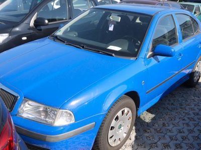 gebraucht Skoda Octavia 1.6 Tour