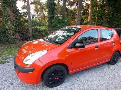 Nissan Pixo