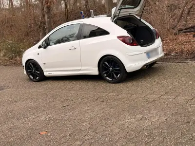 Gebraucht Opel Corsa OPC 90 PS (66 kW) 2009 Weiß Kleinwagen