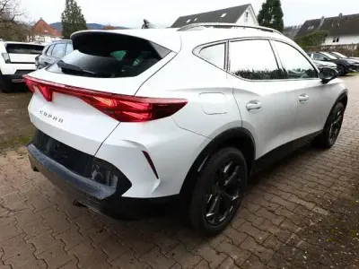 Neu Cupra Formentor 150 PS (110 kW) 2026 Glacial weiß metallic glacial weiß metallic SUV