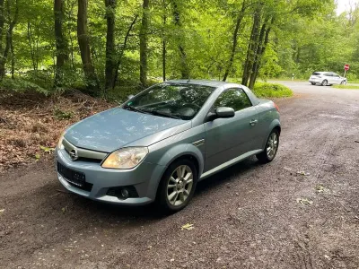 Gebraucht Opel Tigra Sport 125 PS (91 kW) 2007 Blau Cabrio