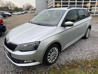 Gebraucht Skoda Fabia 110 PS (80 kW) 2016 Silber Limousine