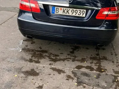 Gebraucht Mercedes E350 2009 Blau Limousine