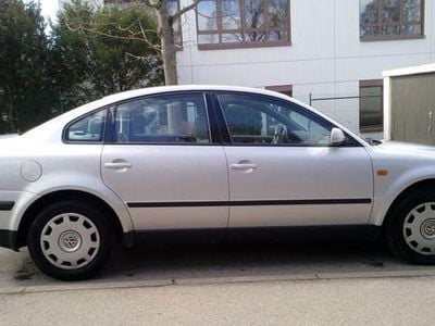 Gebraucht VW Passat 170 PS (125 kW) 1997 Silber metallic Limousine