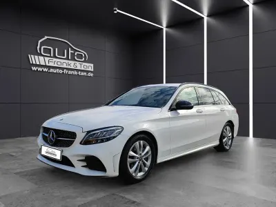 Gebraucht Mercedes C200 AMG line 184 PS (135 kW) 2020 Weiß Limousine