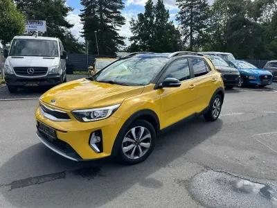 Gebraucht Kia Stonic Spirit 101 PS (74 kW) 2021 Gelb SUV