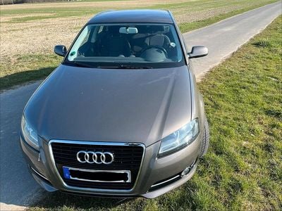 Gebraucht Audi A3 Attraction 105 PS (77 kW) 2012 Grau Kleinwagen