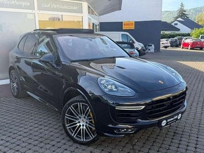 Second-hand Porsche Cayenne Turbo 519 CP (381 kW) 2016 Negru SUV