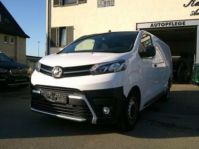 Gebraucht Toyota Proace 144 PS (105 kW) 2024 Weiß Van / Kleinbus