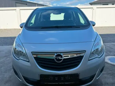 Gebraucht Opel Meriva 140 PS (102 kW) 2010 Silber Van / Kleinbus