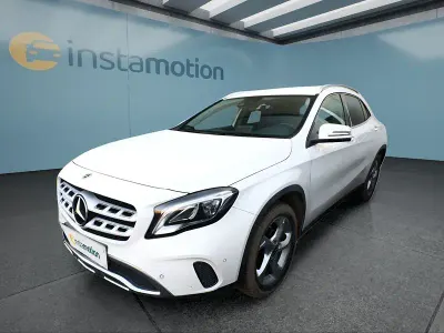 Usata Mercedes GLA200 156 CV (114 kW) 2019 Bianco SUV