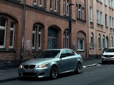 Silber Gebraucht 2008 BMW 530 Limousine | 12.980 €