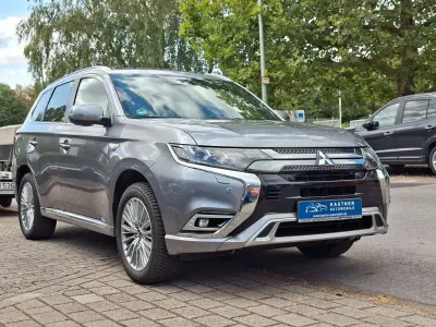 Gebraucht Mitsubishi Outlander P-HEV Top 135 PS (99 kW) 2019 Grau SUV