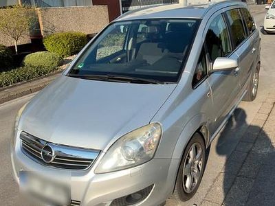 Gebraucht Opel Zafira 140 PS (102 kW) 2008 Grau Van / Kleinbus