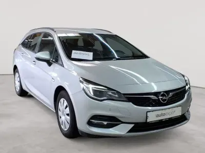 Używany Opel Astra Business Edition 105 KM (77 kW) 2020 Srebrny Kombi
