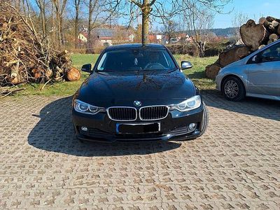 Second-hand BMW 320 186 CP (136 kW) 2014 Negru Berlinǎ