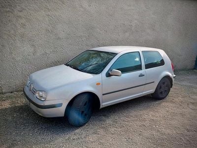 Usata VW Golf 110 CV (80 kW) 1998 Grigio Coupé