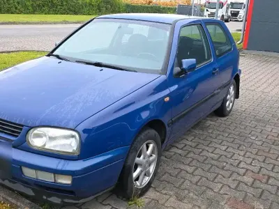 Gebraucht VW Golf III 75 PS (55 kW) 1996 Blau Kleinwagen