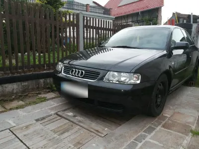 Gebraucht Audi A3 Sport 101 PS (74 kW) 2001 Schwarz Kleinwagen
