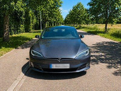 Begagnad Tesla Model S Standard Range 325 kW (443 HK) 2020 Grå Halvkombi