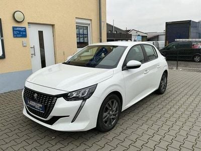 Gebraucht Peugeot 208 Active 102 PS (75 kW) 2021 Weiß Kleinwagen