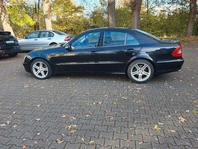 Mercedes E320