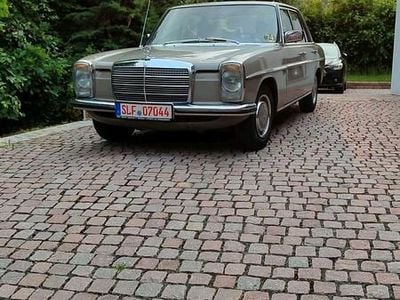 Gebraucht Mercedes W114 120 PS (88 kW) 1974 Grau Limousine