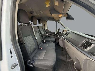 Gebraucht Ford Transit Custom 194 PS (142 kW) 2019 Frostweiß Kombi