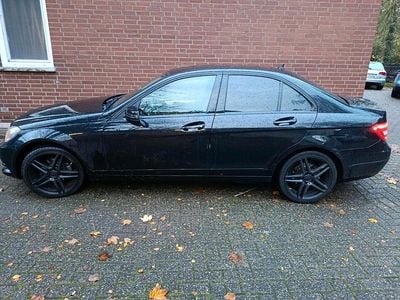 Second-hand Mercedes C200 136 CP (100 kW) 2013 Negru Berlinǎ