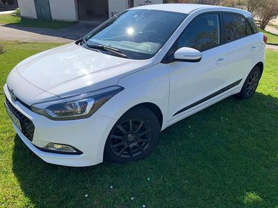 Gebraucht Hyundai i20 YES! 84 PS (61 kW) 2017 Weiß Limousine
